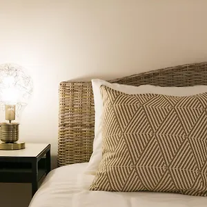https://downtown-correeiros-apartments.hotels-lisbon-portugal.com